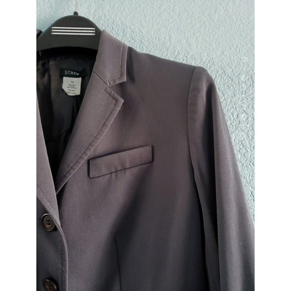 J. Crew (Petite) | Vintage Wool Three-Button Blazer - Picture 4 of 7